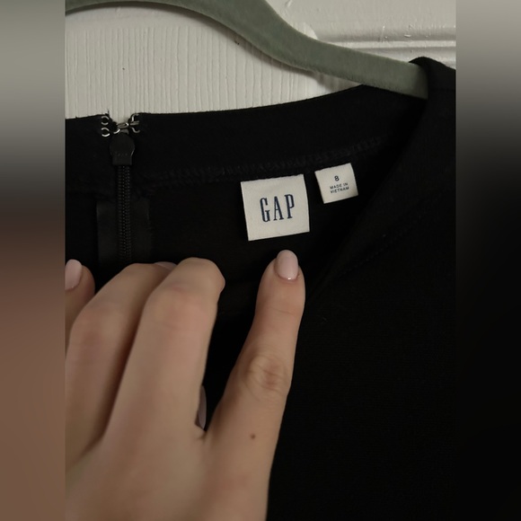 GAP Black Mini Dress - Picture 3 of 4